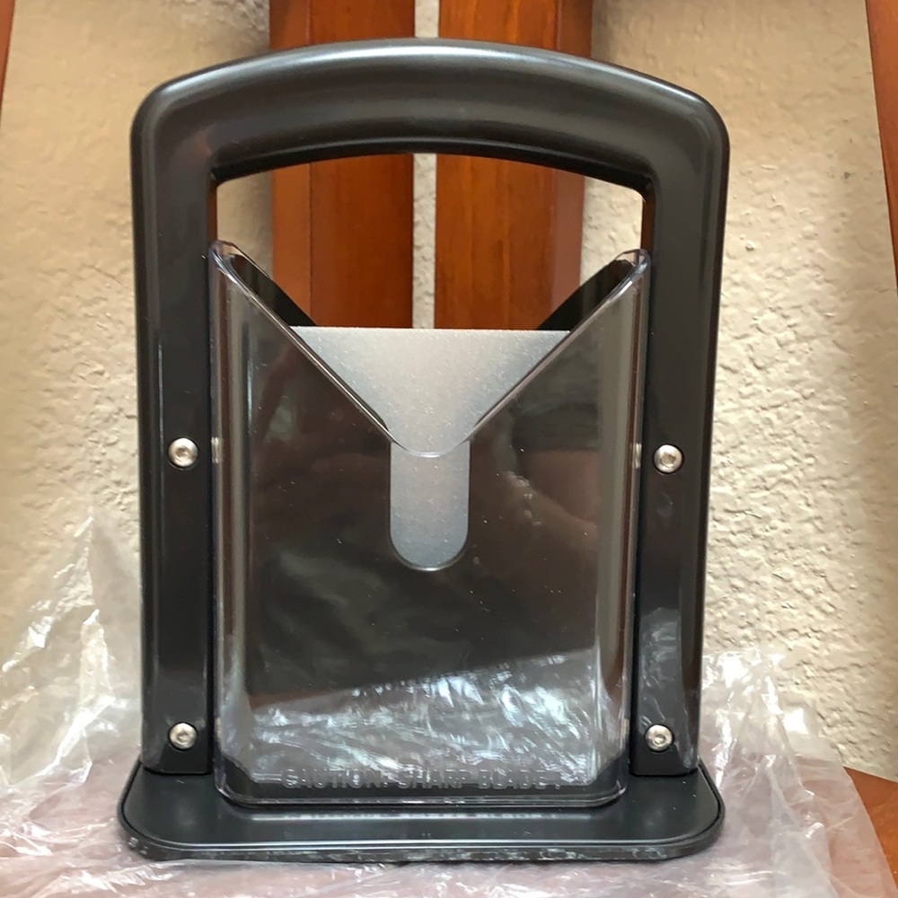 🔹NEW.WOB…The Original Bagel Biter